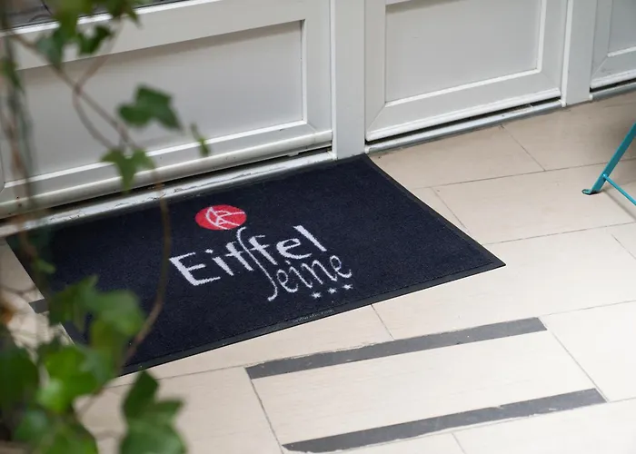 Hotel Eiffel Seine Paris